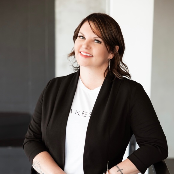 Meet your Posher, Lexi - Picture 1 of 2